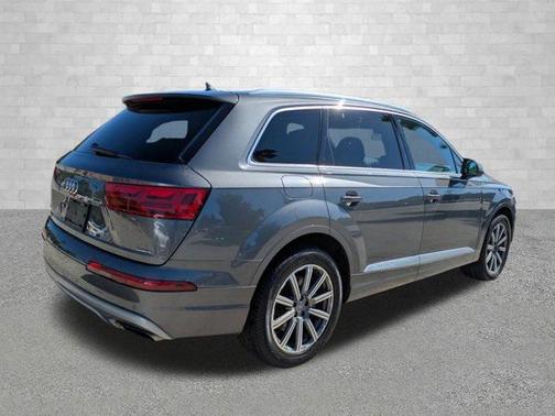 2019 Audi Q7 55 Premium Plus