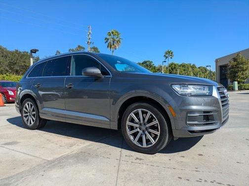 2019 Audi Q7 55 Premium Plus