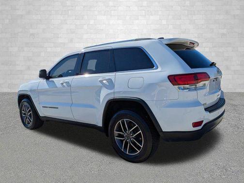 2020 Jeep Grand Cherokee Laredo
