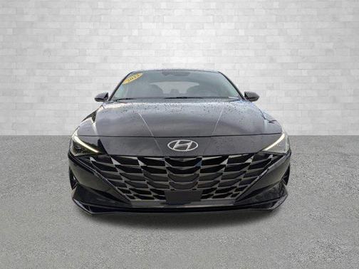 2022 Hyundai ELANTRA Limited