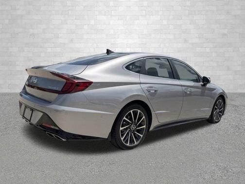 2023 Hyundai SONATA Limited