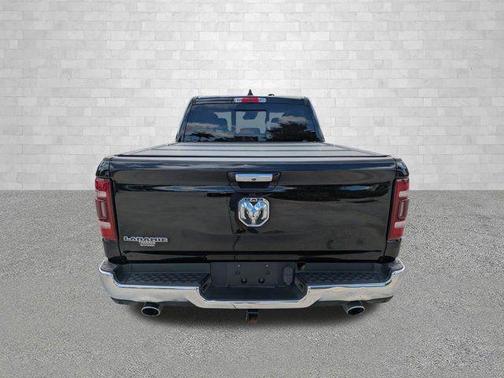 Diamond Black Crystal Pearlcoat 2019 RAM 1500 Laramie