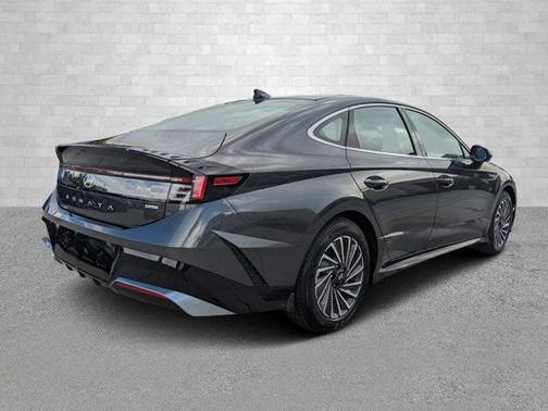2024 Hyundai SONATA Hybrid SE
