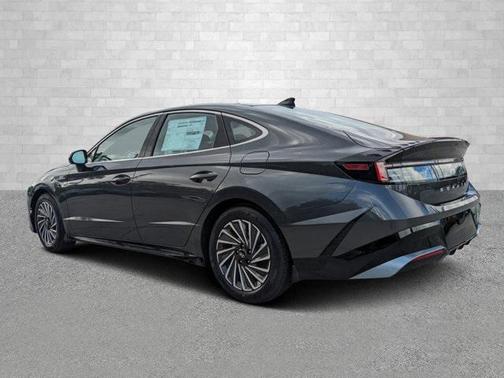 2024 Hyundai SONATA Hybrid SE