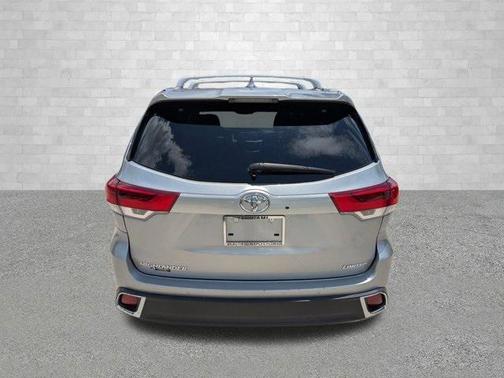 2017 Toyota Highlander Limited Platinum