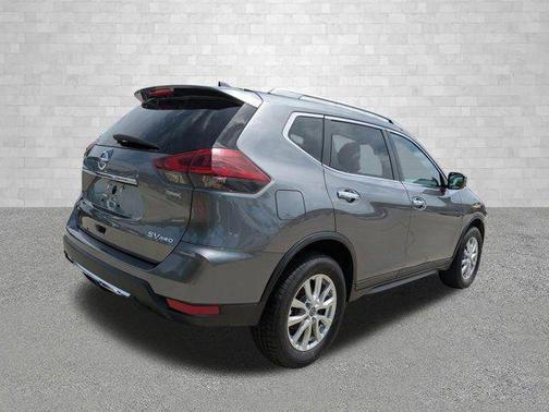 Gun Metallic 2018 Nissan Rogue SV