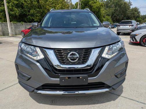Gun Metallic 2018 Nissan Rogue SV