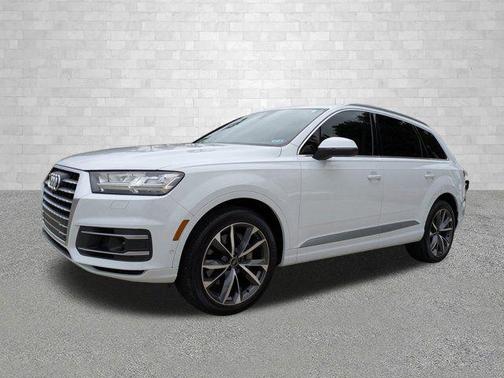 2019 Audi Q7 55 Premium Plus