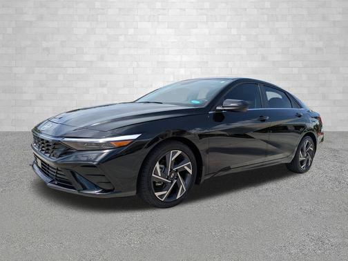 Abyss Black 2025 Hyundai ELANTRA SEL