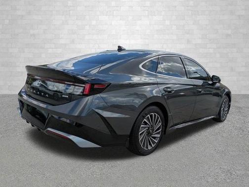 2025 Hyundai SONATA Hybrid Limited