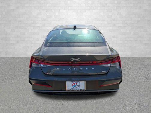 2025 Hyundai ELANTRA HEV Limited