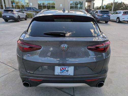 2018 Alfa Romeo Stelvio Base