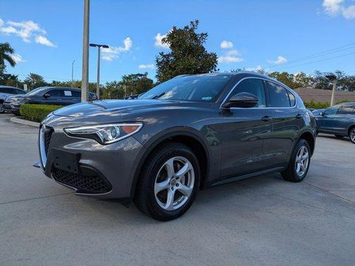 2018 Alfa Romeo Stelvio Base