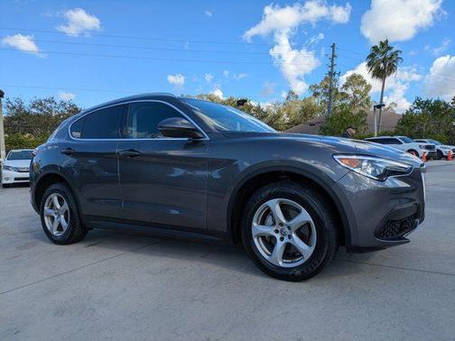 2018 Alfa Romeo Stelvio Base