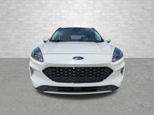 Star White Metallic Tri-Coat 2022 Ford Escape SEL