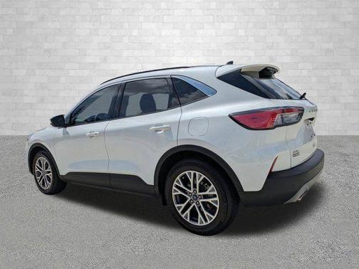 Star White Metallic Tri-Coat 2022 Ford Escape SEL