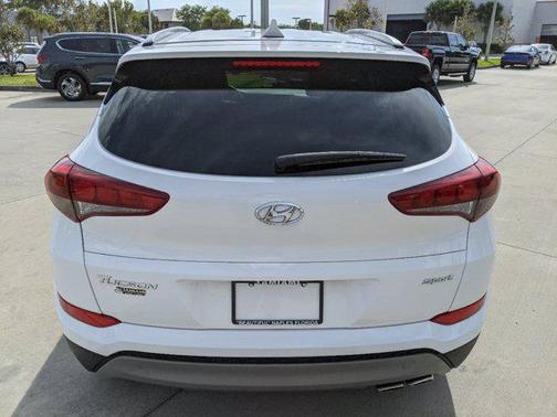 Dazzling White 2018 Hyundai TUCSON Sport