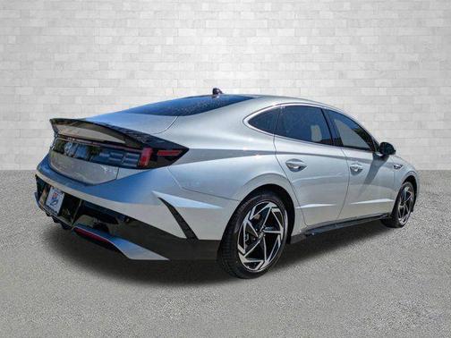 2026 Hyundai SONATA SEL