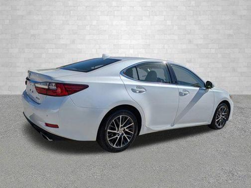 2016 Lexus ES 350 Base