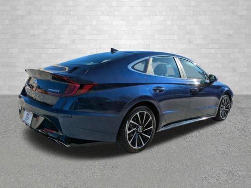 2021 Hyundai SONATA Limited