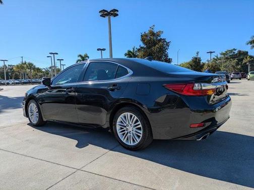 2017 Lexus ES 350 Base