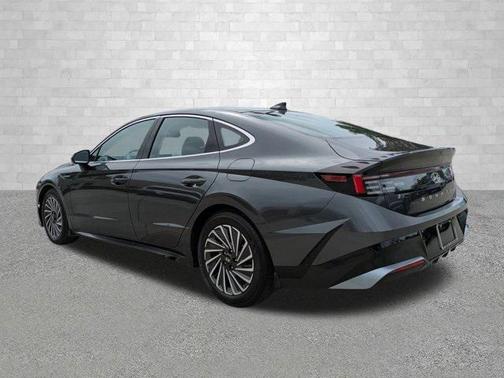 2024 Hyundai SONATA Hybrid SE