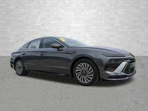2024 Hyundai SONATA Hybrid SE
