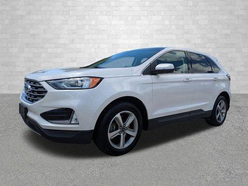 White Platinum Metallic Tri-Coat 2019 Ford Edge Titanium