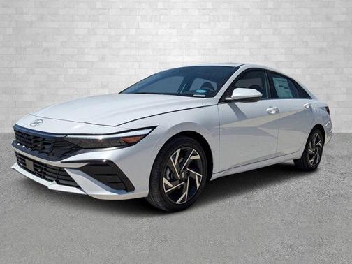 2025 Hyundai ELANTRA SEL