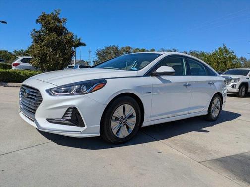 2019 Hyundai SONATA Hybrid SE