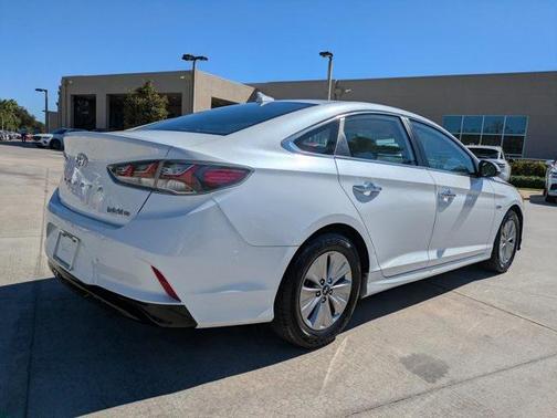 2019 Hyundai SONATA Hybrid SE