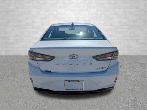 2019 Hyundai SONATA Hybrid SE