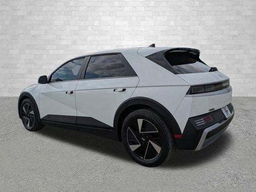 2026 Hyundai IONIQ 5 SE