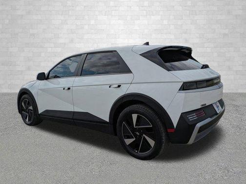 2026 Hyundai IONIQ 5 SE