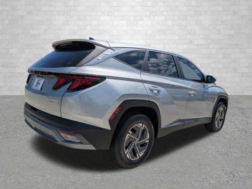 Shimmering Silver 2026 Hyundai TUCSON Hybrid Blue SE