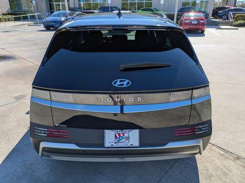 2025 Hyundai IONIQ 5 SEL