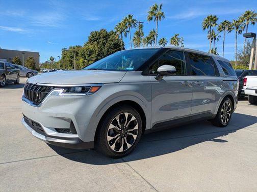 2024 Kia Carnival EX