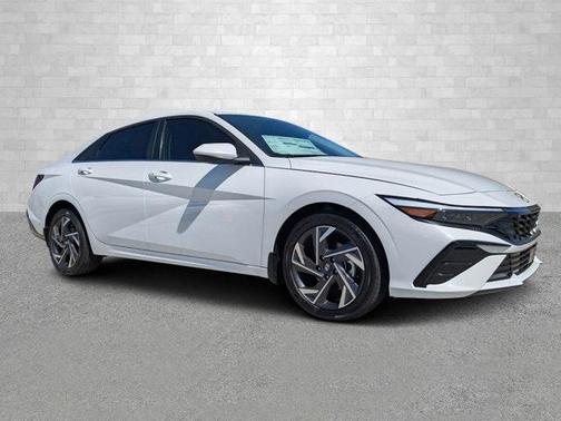2025 Hyundai ELANTRA SEL