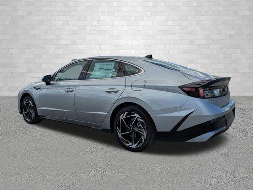 Aero Silver 2026 Hyundai SONATA SEL