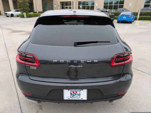 2018 Porsche Macan Base