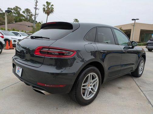 2018 Porsche Macan Base