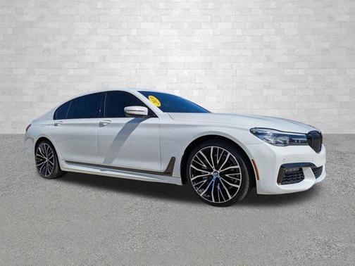 2019 BMW 740 740i