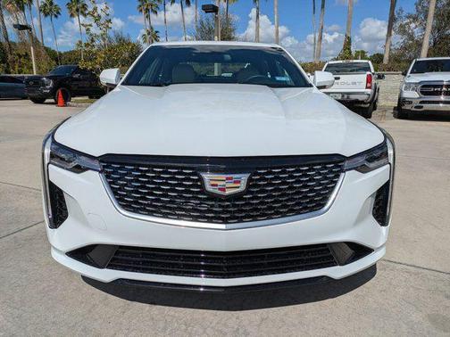 2023 Cadillac CT4 Luxury