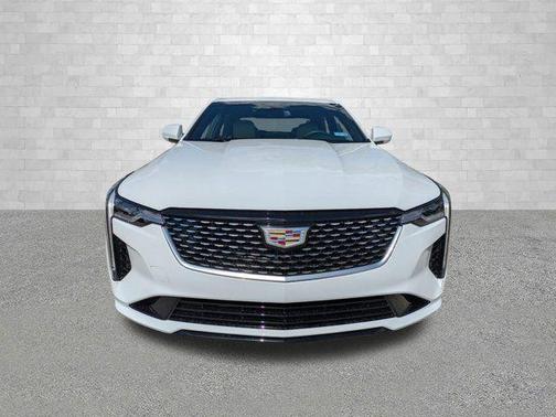 2023 Cadillac CT4 Luxury