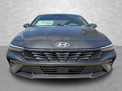 2025 Hyundai ELANTRA SEL