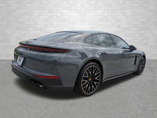 2025 Porsche Panamera Base