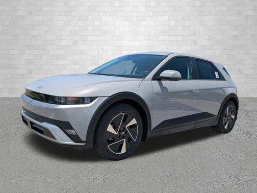 2025 Hyundai IONIQ 5 SE