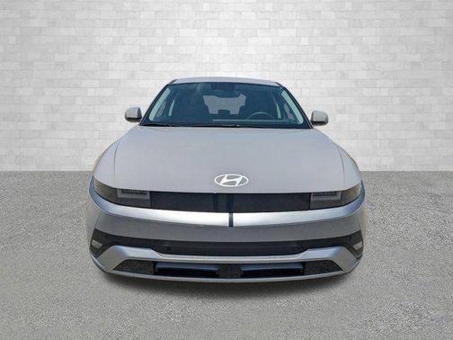 2025 Hyundai IONIQ 5 SE