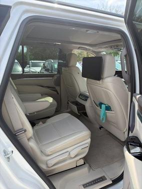 2025 Cadillac Escalade Sport Platinum