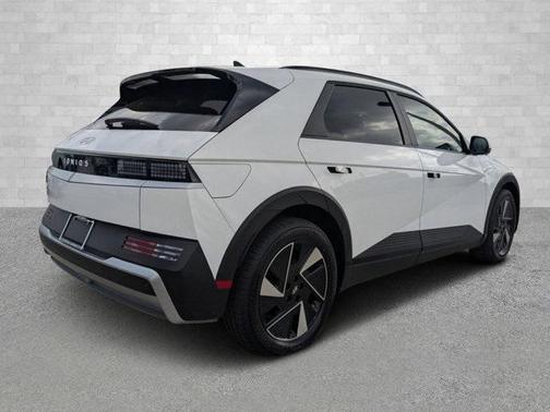 2025 Hyundai IONIQ 5 SE